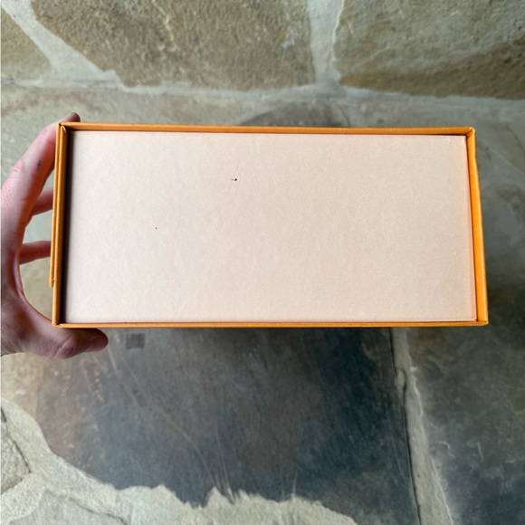 Louis Vuitton Vibrant Orange Storage Box - Picture 4 of 10
